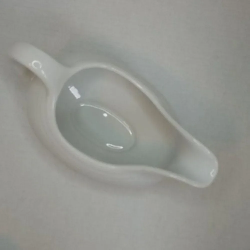 Fiestaware Fiesta Gravy Sauce Boat Dish White CONTAINER 18.5 FL OZ CERAMIC
